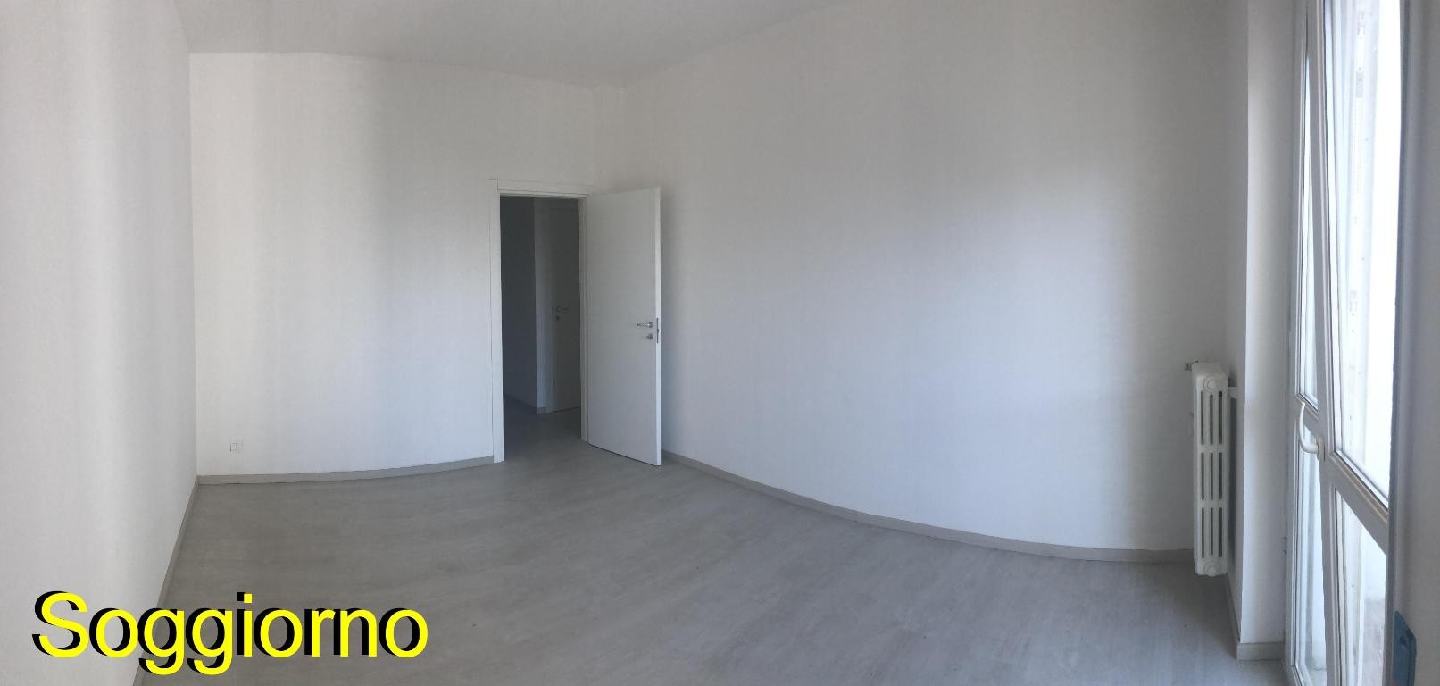 Monza - AFFITTASI appartamento 3 locali - CUCINA ARREDATA