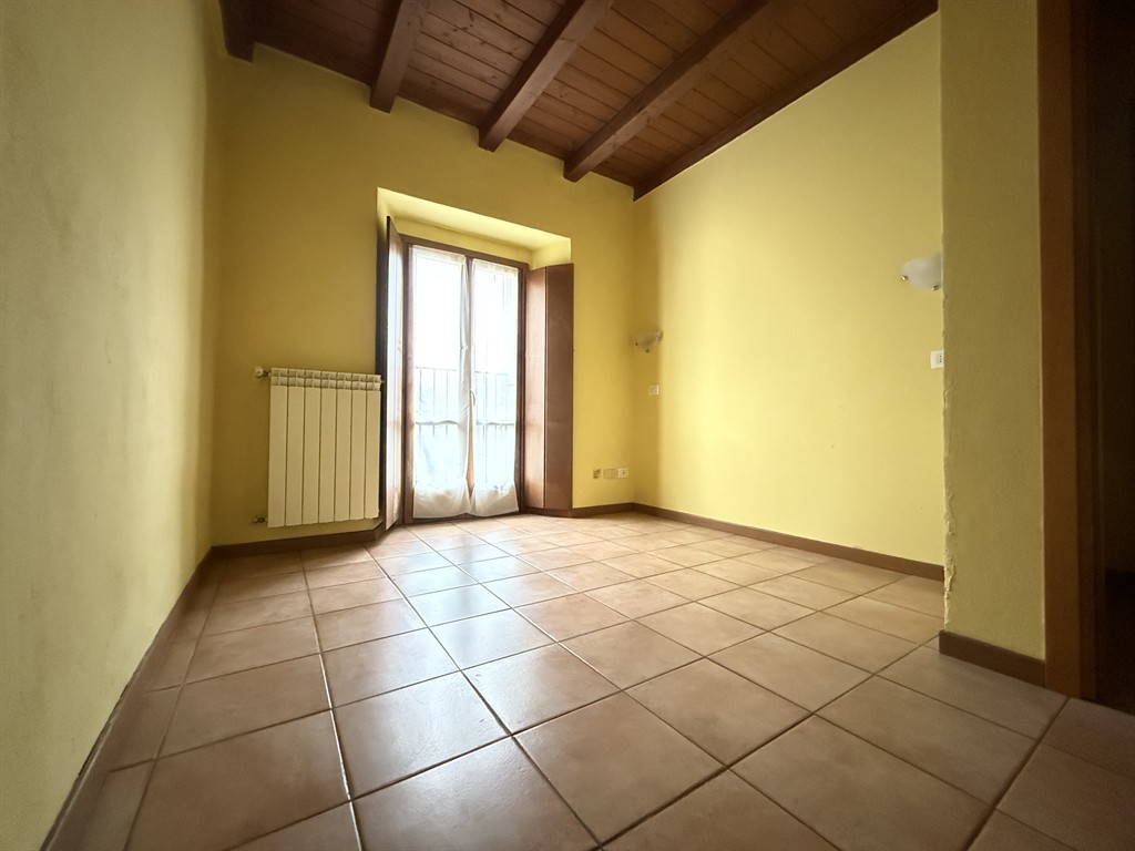 Muggiò - Mb - Trilocale su due livelli in villa nobiliare del XVIII secolo - Disponibilità immediata