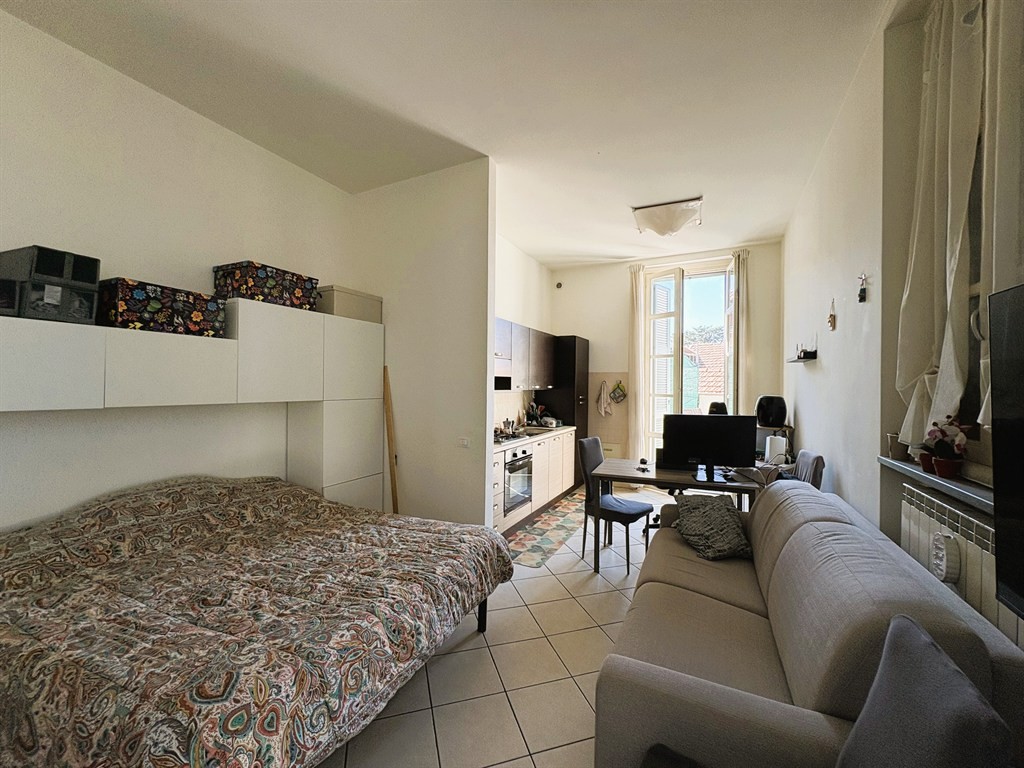 CONCOREZZO GRAZIOSO MONOLOCALE COMODO AI MEZZI