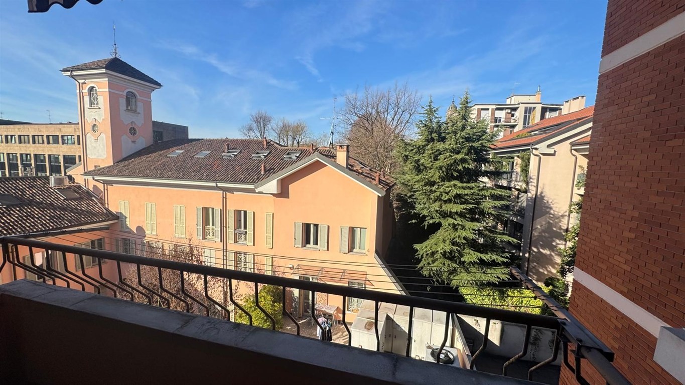 Monza Centro Storico - VENDESI appartamento tre locali