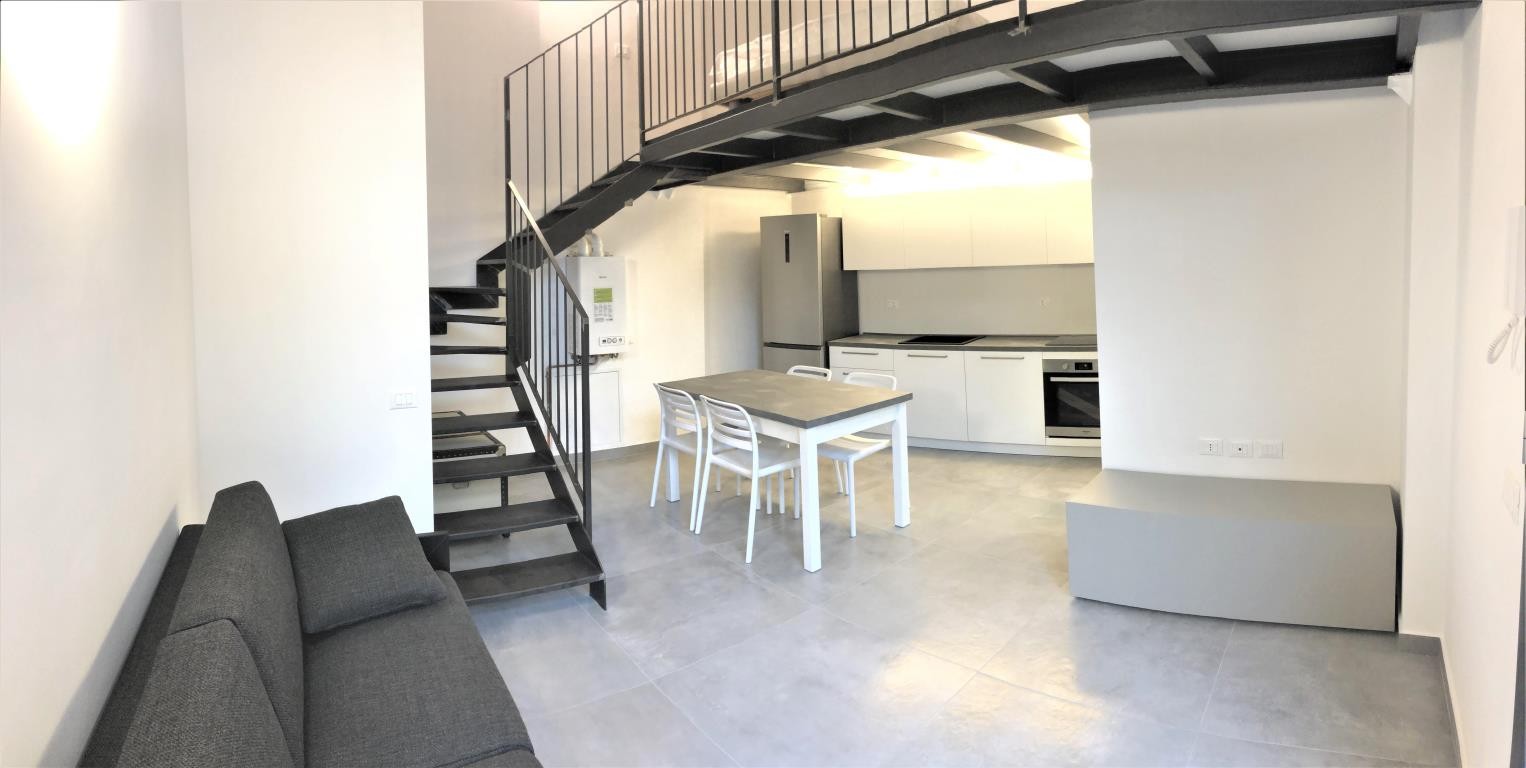 Monza Affittasi nuovo bilocale arredato adiacenze centro e stazioni